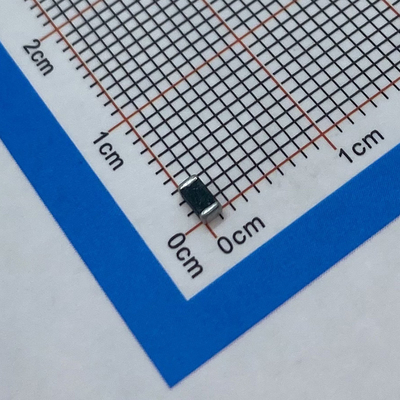 مقاومت وابسته به ولتاژ واریستور اکسید فلزی Chip MOV برای حفاظت از نوسانات